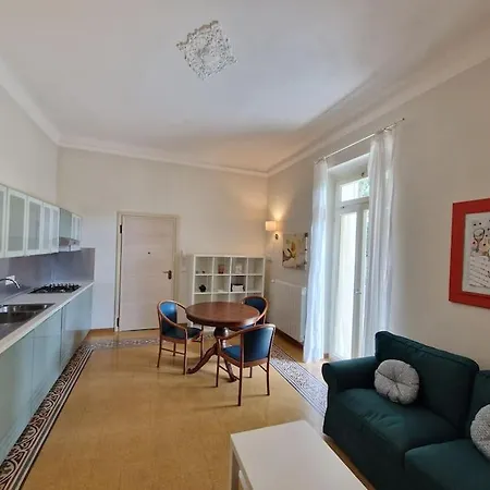 Charme & Garden Apartment